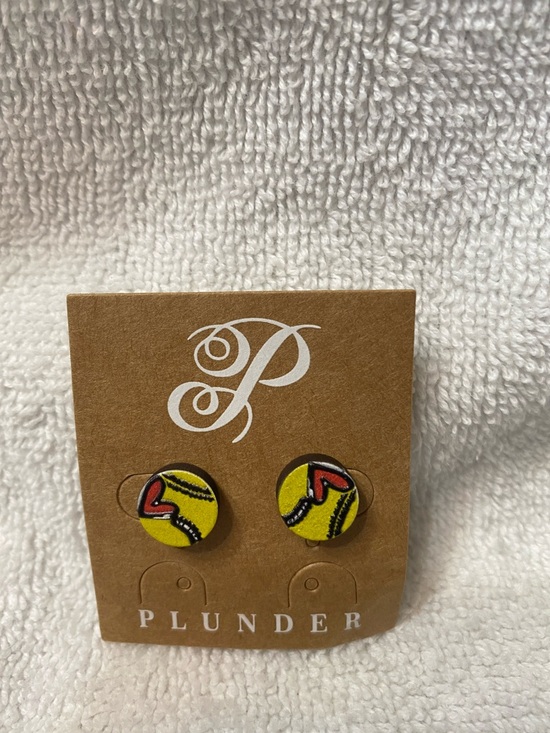 Plunder Jewelry - Plunder Yellow Heart Motif Fabric Stud Earrings
